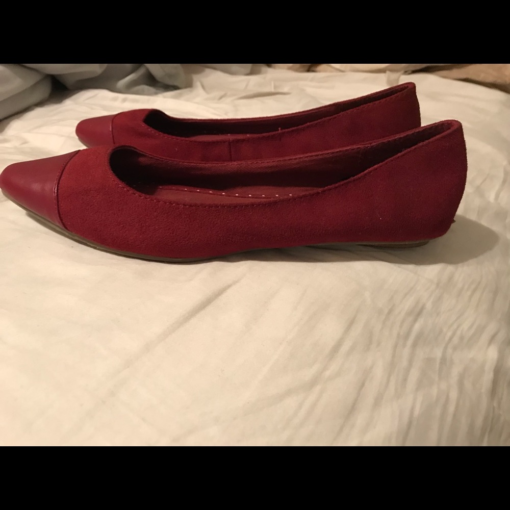 Burgundy suede women’s old navy flats